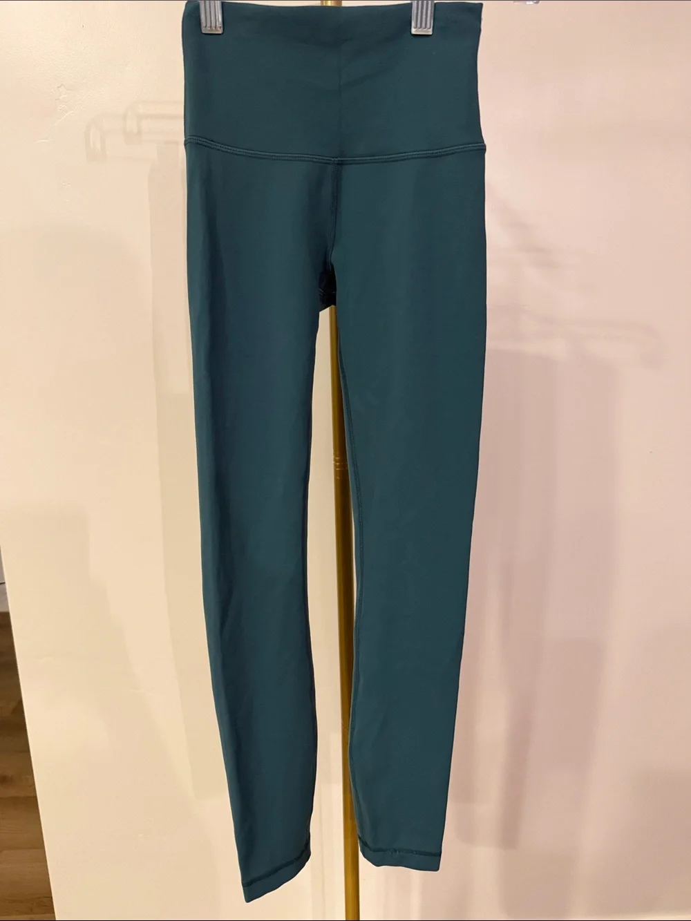 358. Lululemon High-Waist Teal Wonder Train Leggings.